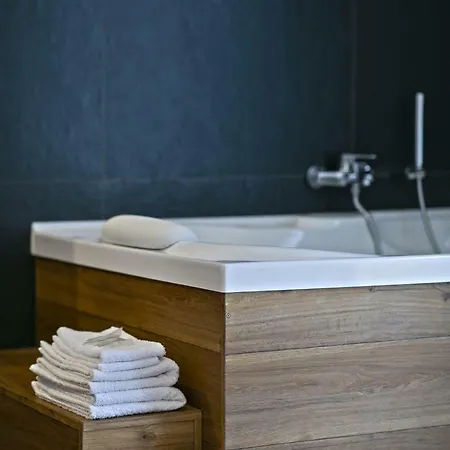 Bed In Guest house 2*