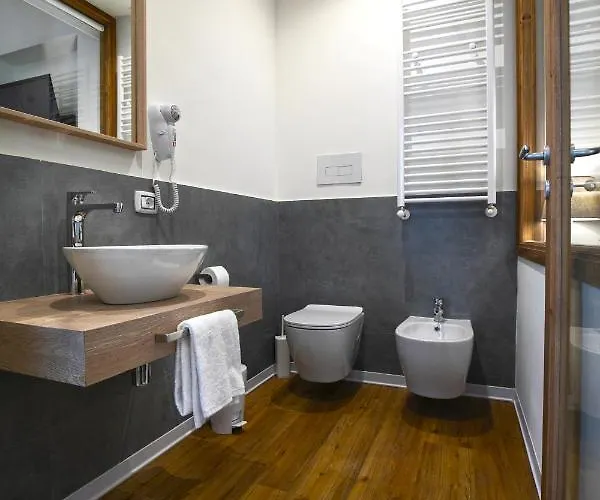 Pensión Bed In 4*