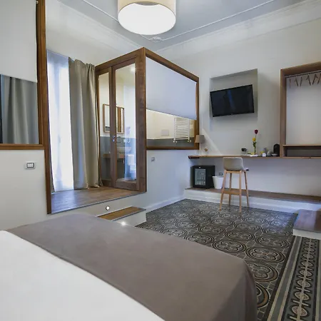Bed In 게스트하우스 4*