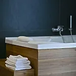 Bed In Pensionat 4*